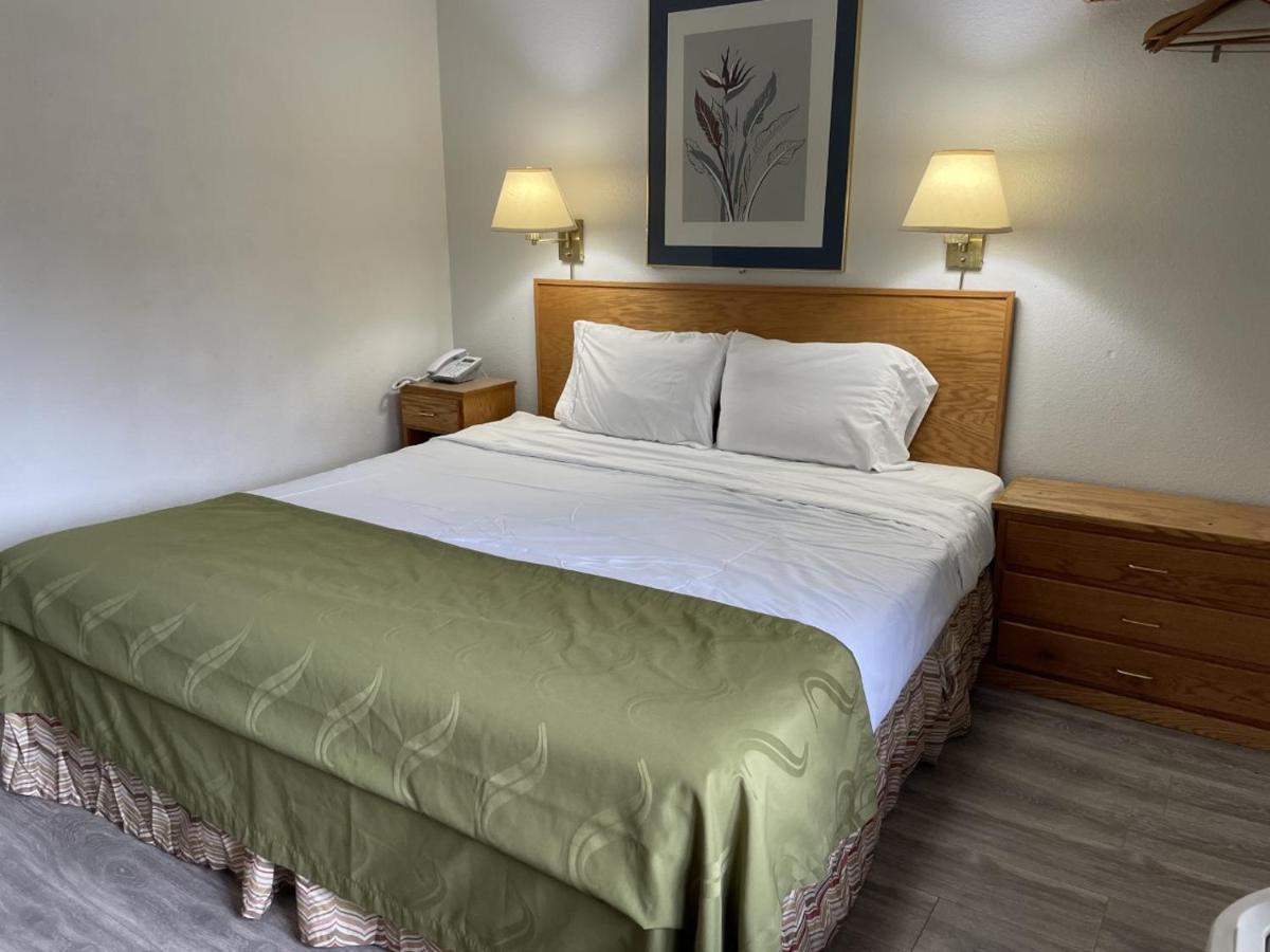 Rodeway Inn & Suites Omak - Okanogan Bagian luar foto