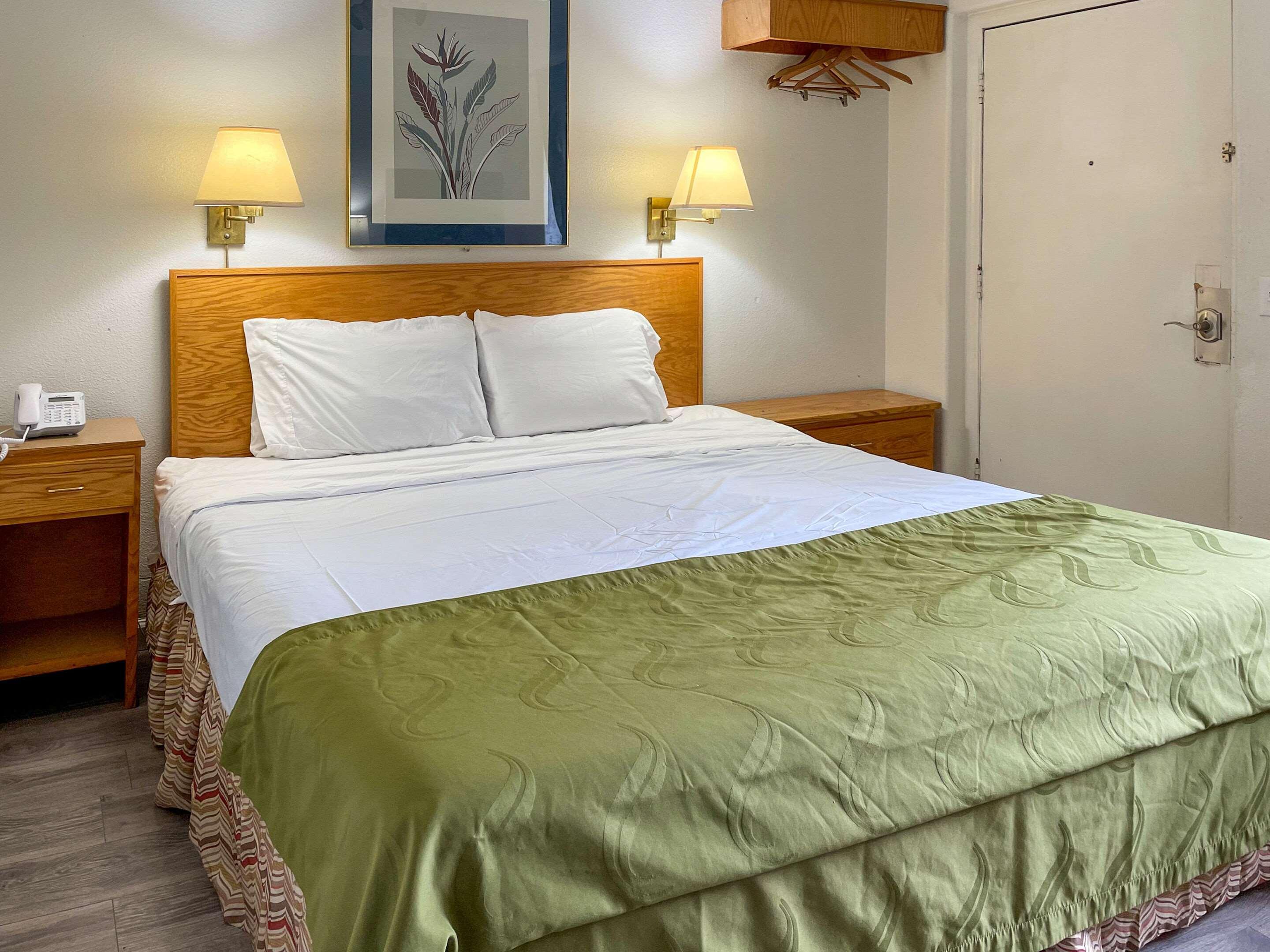 Rodeway Inn & Suites Omak - Okanogan Bagian luar foto